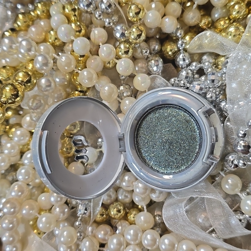 OG Urban Decay eyeshadow pot in the shade Zodiac